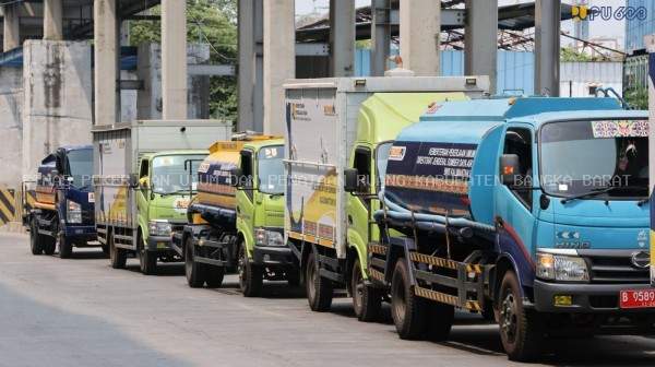 Kementerian PU Kerahkan Peralatan Penanganan Karhutla ke Lima Provinsi di Kalimantan
